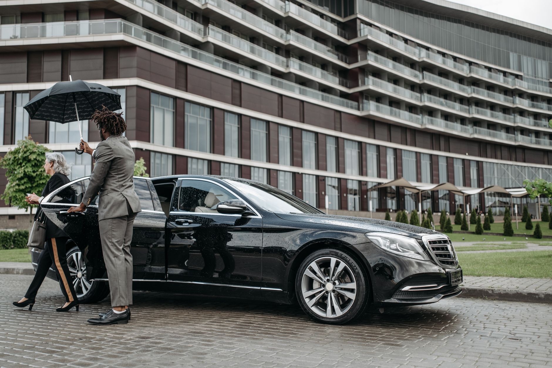 Chauffeur privé équipe à Colombes